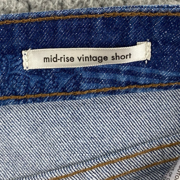 Wrangler Women's Mid-Rise Vintage Cutoff Quilted Star Shorts   |  Size:  12 - Picture 11 of 14